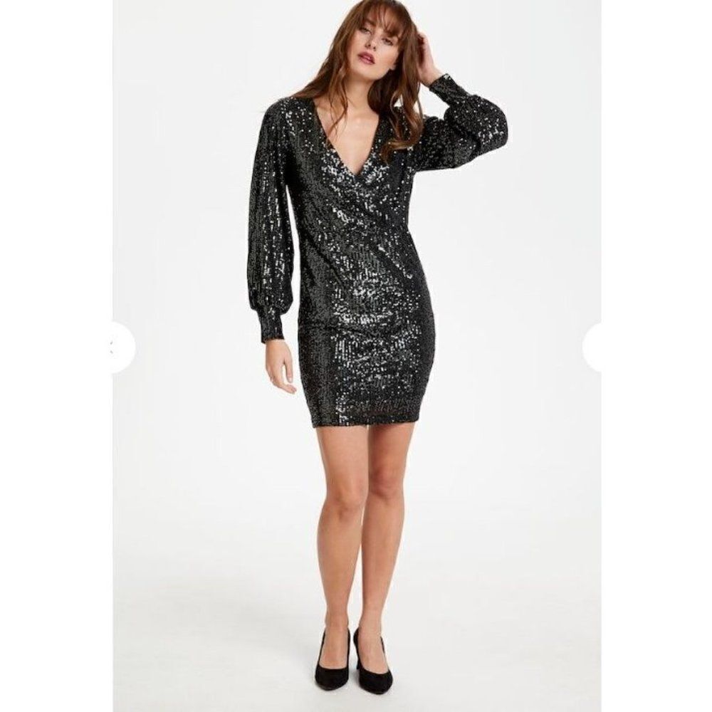 Soaked In Luxury Womans Nicole Dress Size S Black Sequin Blouson Sleeves NWT